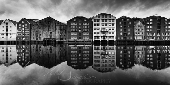 Edgy wharves