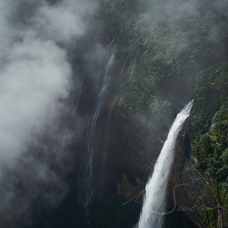 Cherrapunjii Falls
